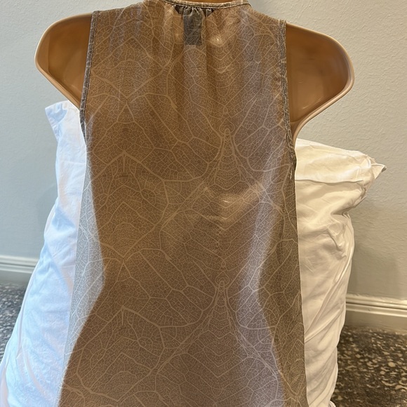 H & M FABULOUS TOUPE TOP WITH PLEATS - Picture 6 of 12